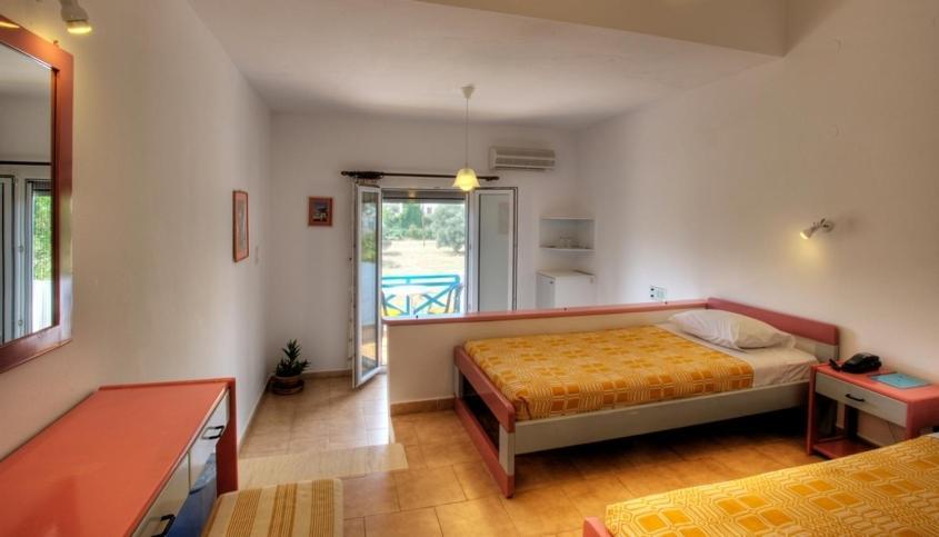 Armonia Hotel Матала Екстериор снимка